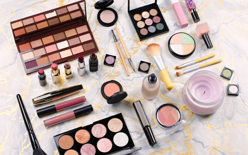 The Must-Have Makeup Products You Need In Your Kit